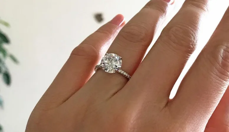 Microscopic Diamond Setting
